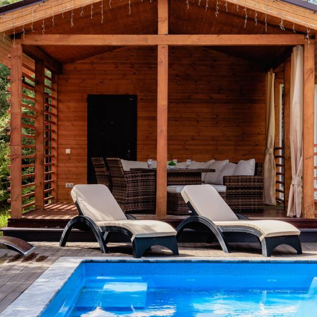 Комплект пластиковых шезлонгов MARK антрацитовых (с матрасом) Комплект пластиковых шезлонгов MARK антрацитовых (с матрасом)