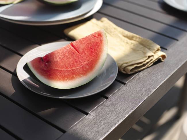 Стол пластиковый обеденный Cube 140x80 антрацит 1400х800х755 мм Стол пластиковый обеденный Cube 140x80 антрацит 1400х800х755 мм