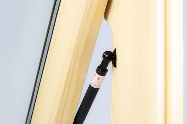 Мансардное окно FTP-V (CH) TOP-HUNG с открыванием по верхней оси