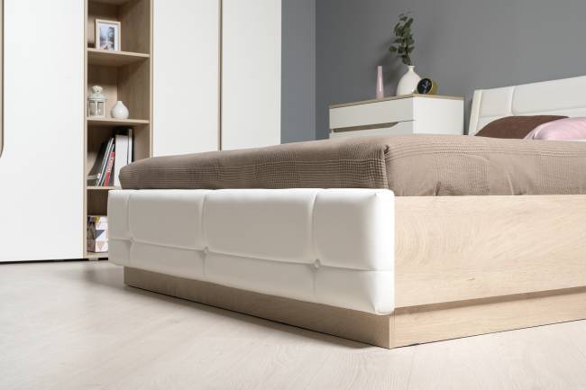 Муссон Кровать 1600 с подъёмным механизмом с тумбой TV 13.276 и зеркалом СВК цвет белый/чёрный/дуб эндгрейн элегантный/кожзам белый Муссон Кровать 1600 с подъёмным механизмом с тумбой TV 13.276 и зеркалом СВК цвет белый/чёрный/дуб эндгрейн элегантный/кожзам белый