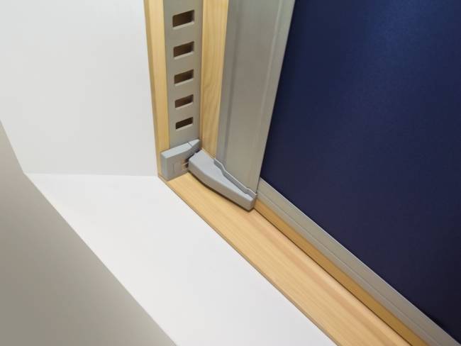 Деревянное мансардное окно FTP-V U3 с системой автоматического управления WiFi Деревянное мансардное окно FTP-V U3 с системой автоматического управления WiFi