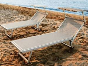 Шезлонг-лежак металлический Maxi Relax 1940х760х400 мм Шезлонг-лежак металлический Maxi Relax 1940х760х400 мм